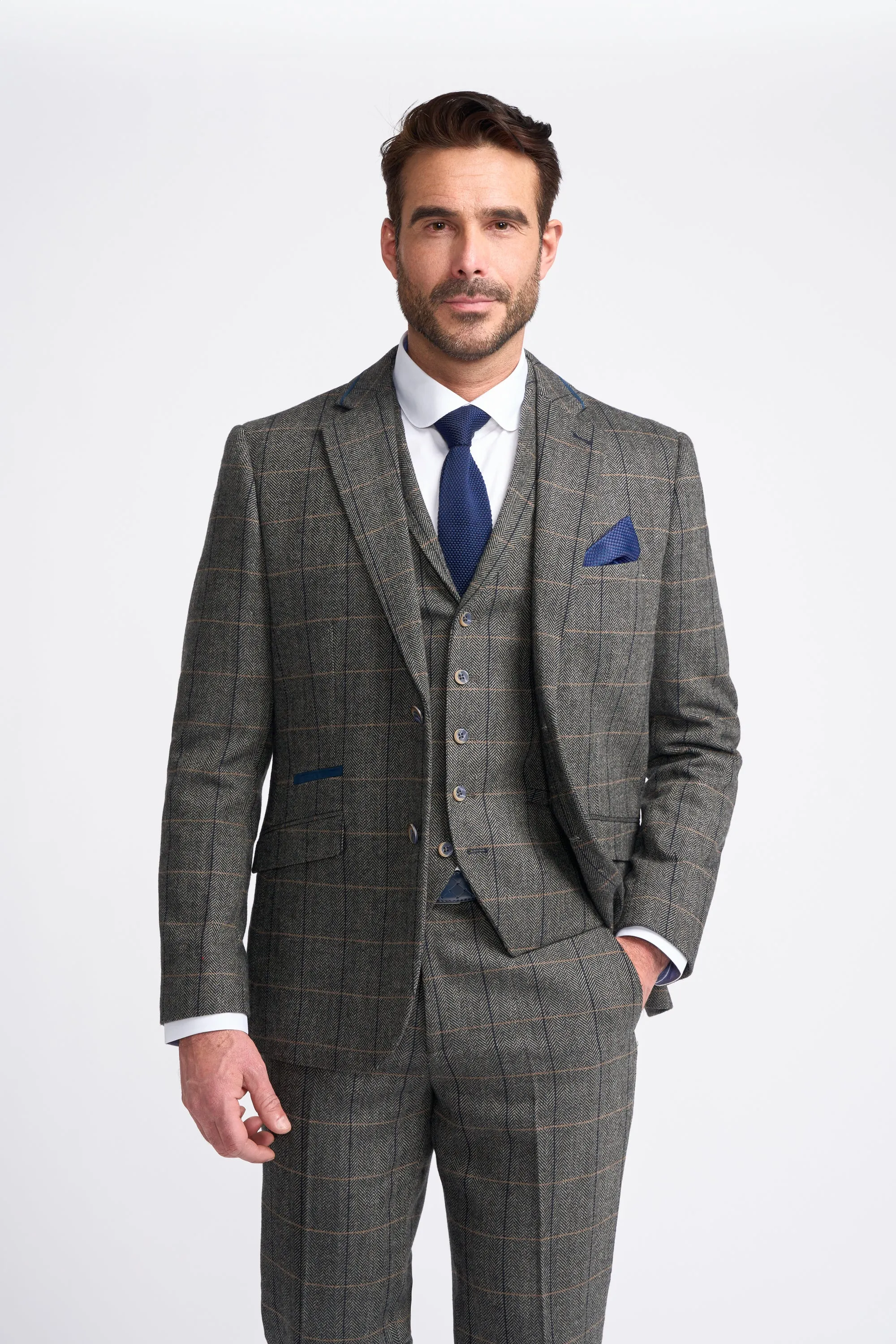 Albert Grey Short Tweed Three Piece Suit