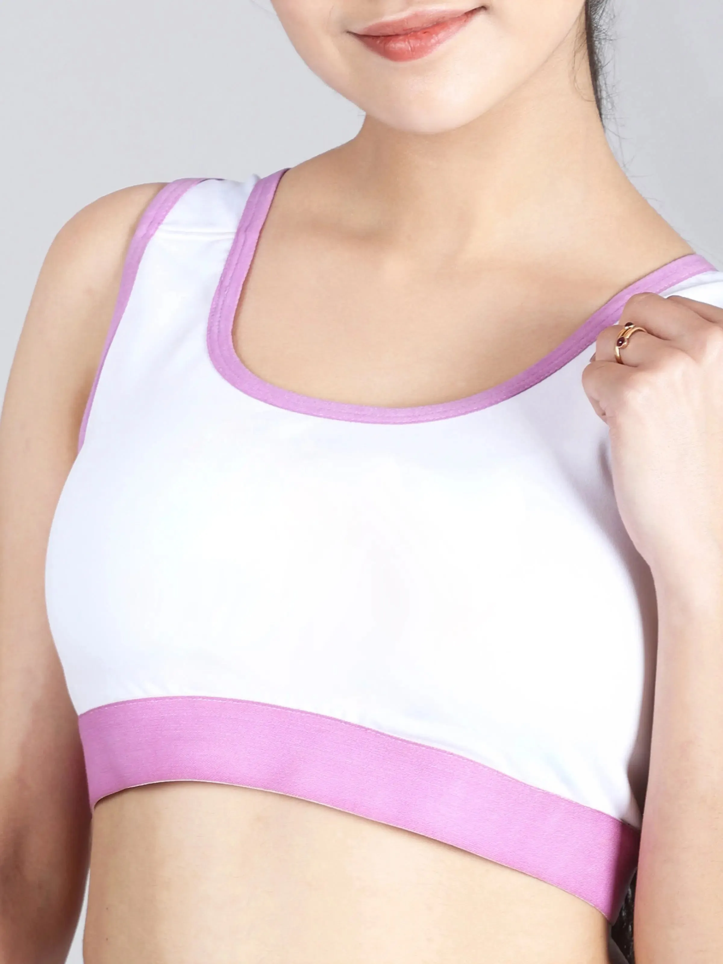 White Racerback Sports Bra - Single Layer & Non-Padded for Gym