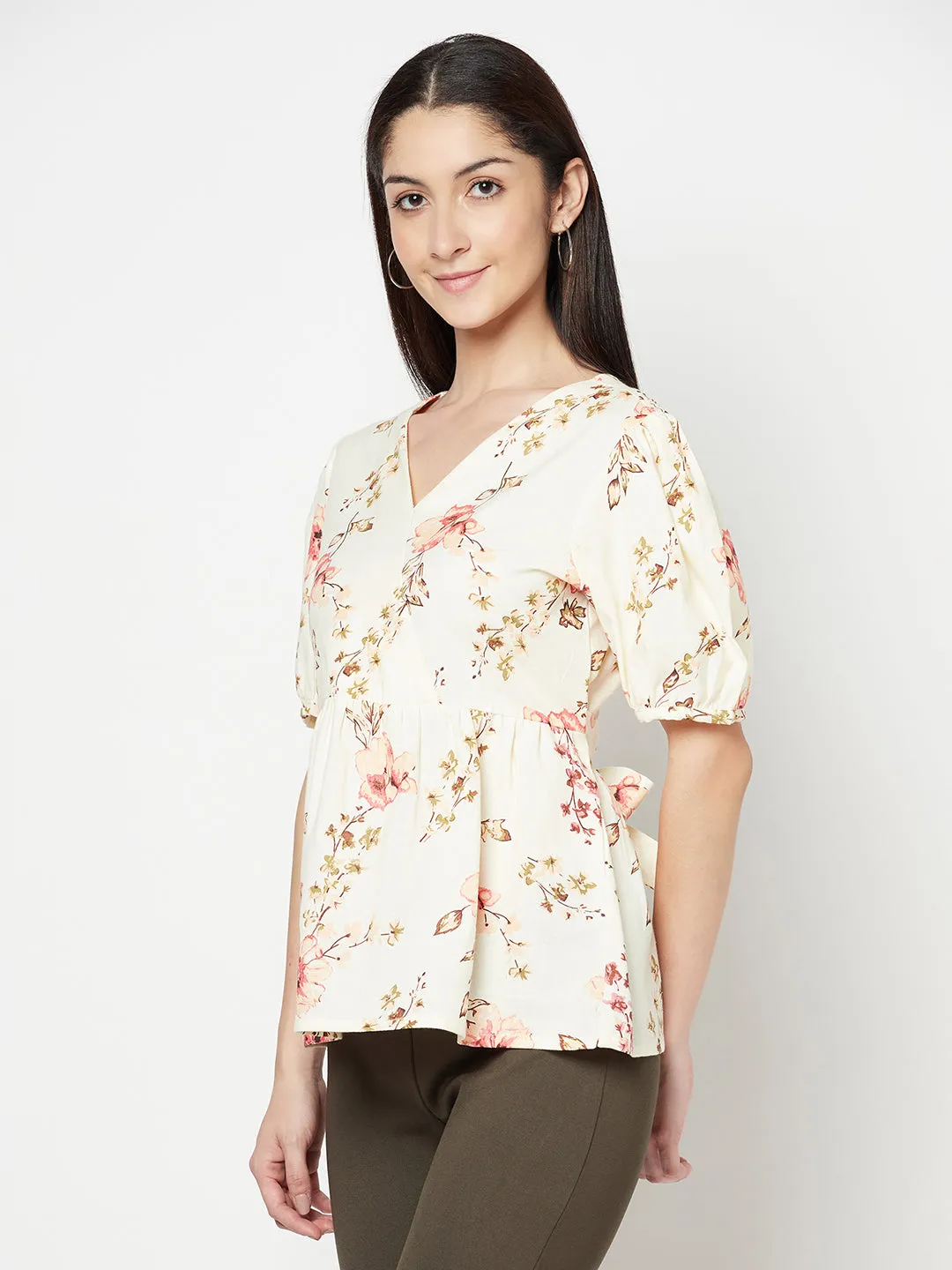 Women's Casual  Offwhite Floral Print V neck Top